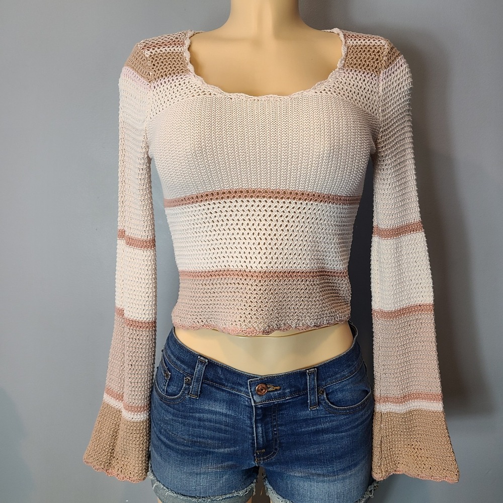Crochet Flare Sleeve Sweater Y2K Sz M Granola Cottage Fairy Pink Ren Faire Boho